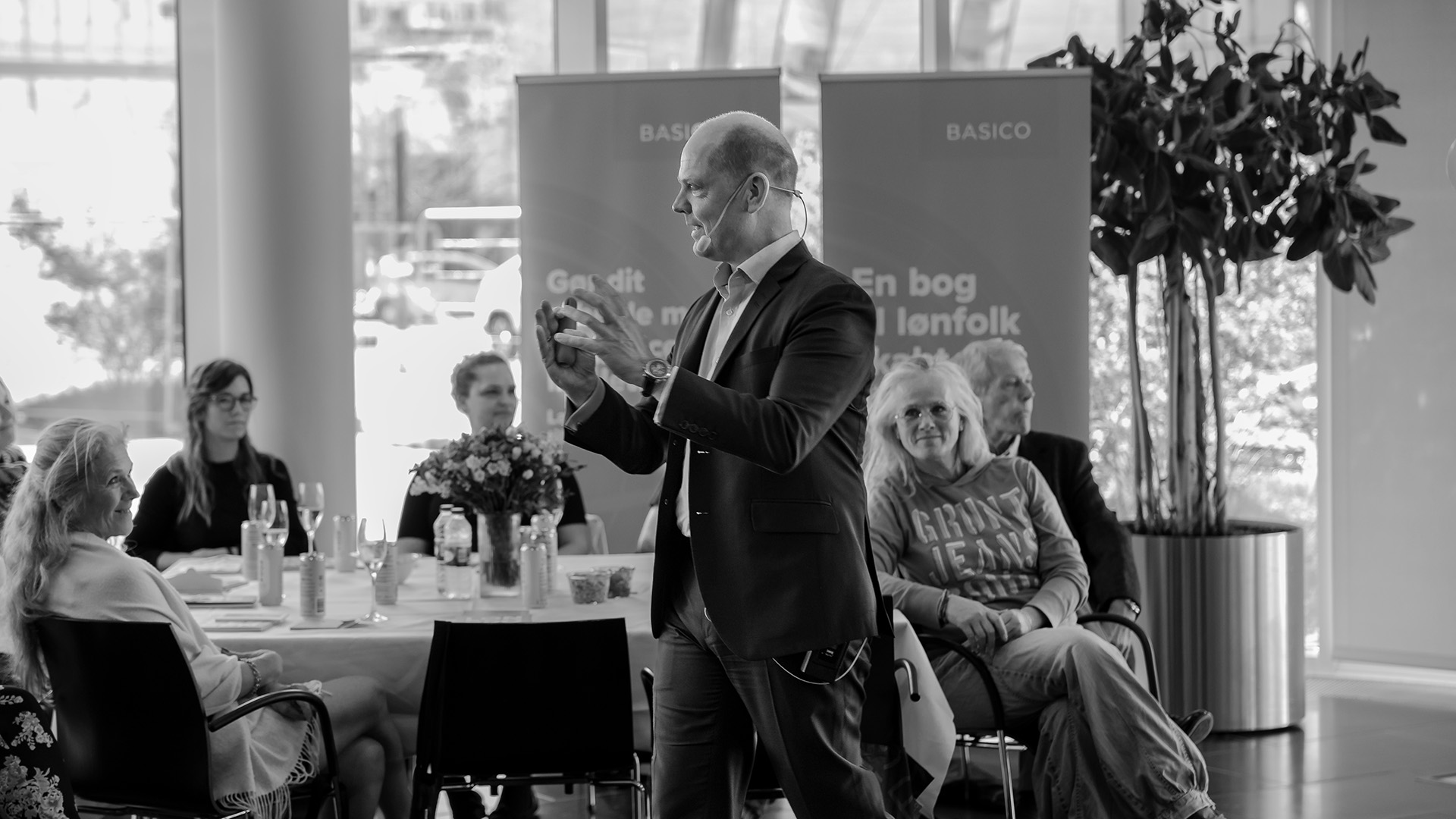 Basico Event Pay Transparency