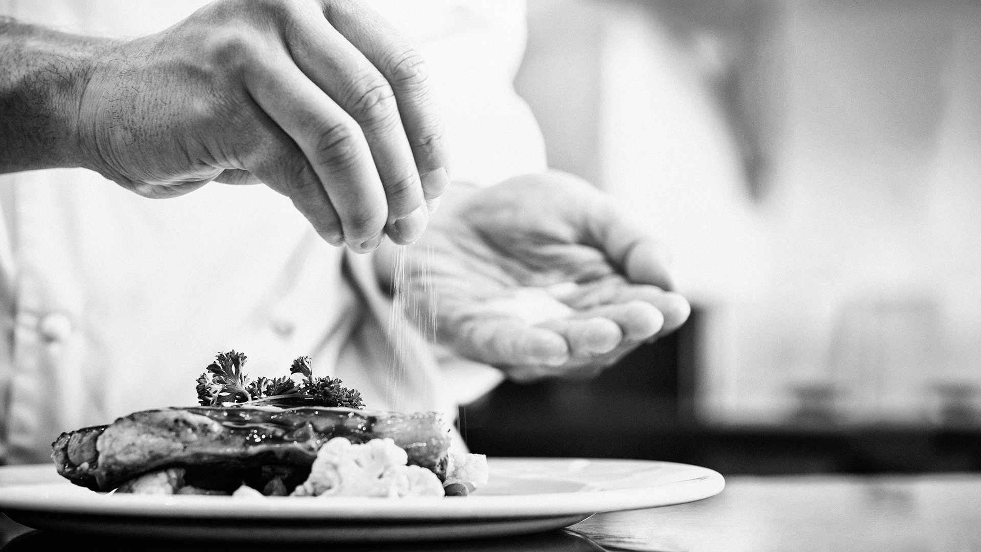 Basico Skal Din Finansafdeling Bruge En Michelin Kok Eller En Koekkenassistent